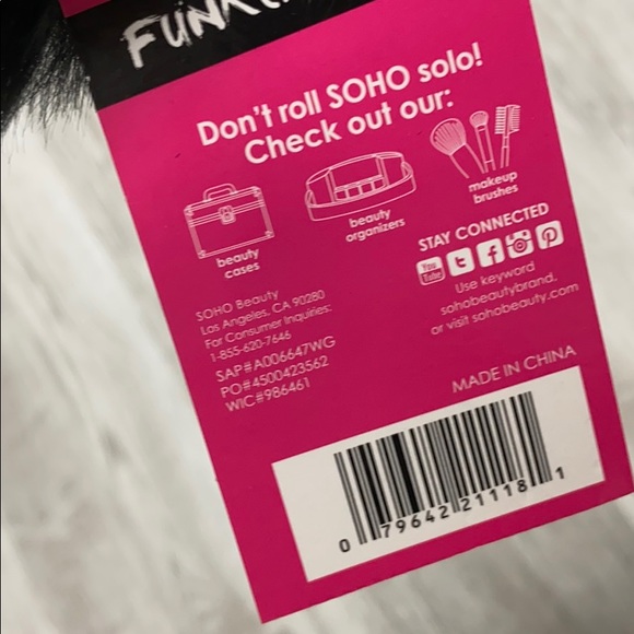 NWT Navy Velvet Make Up Cosmetic Bag - Picture 7 of 7